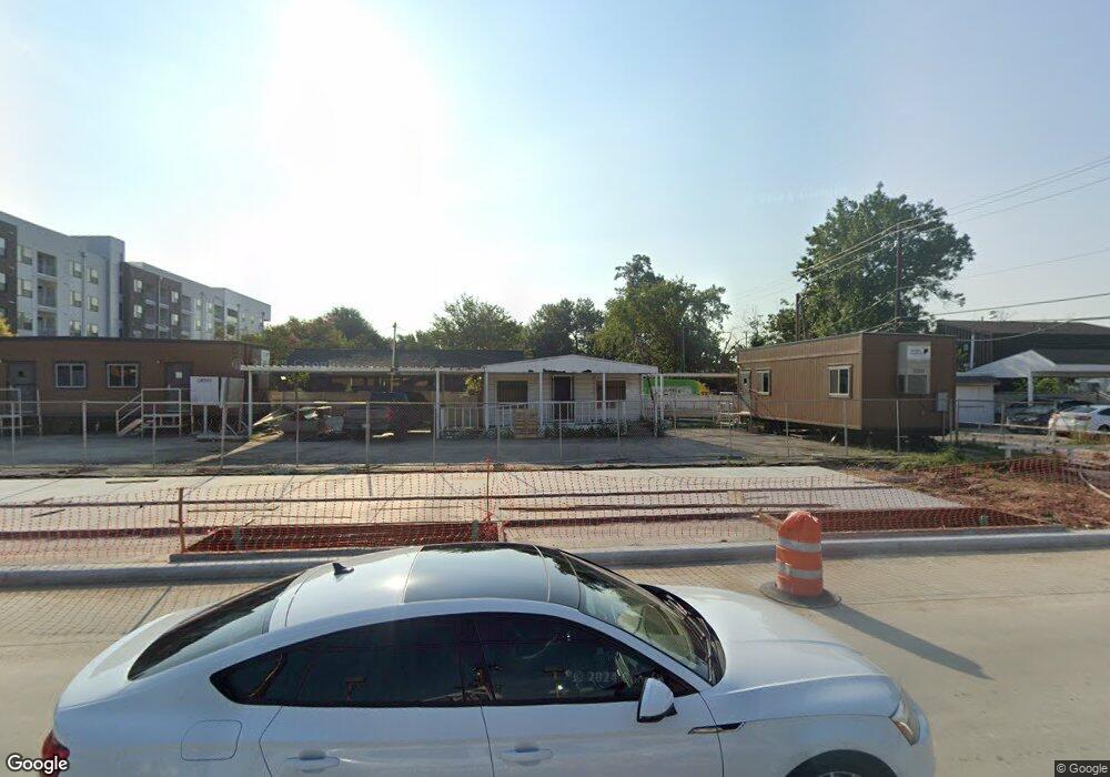 746 W 25th St, Houston, TX 77008 - photo 1