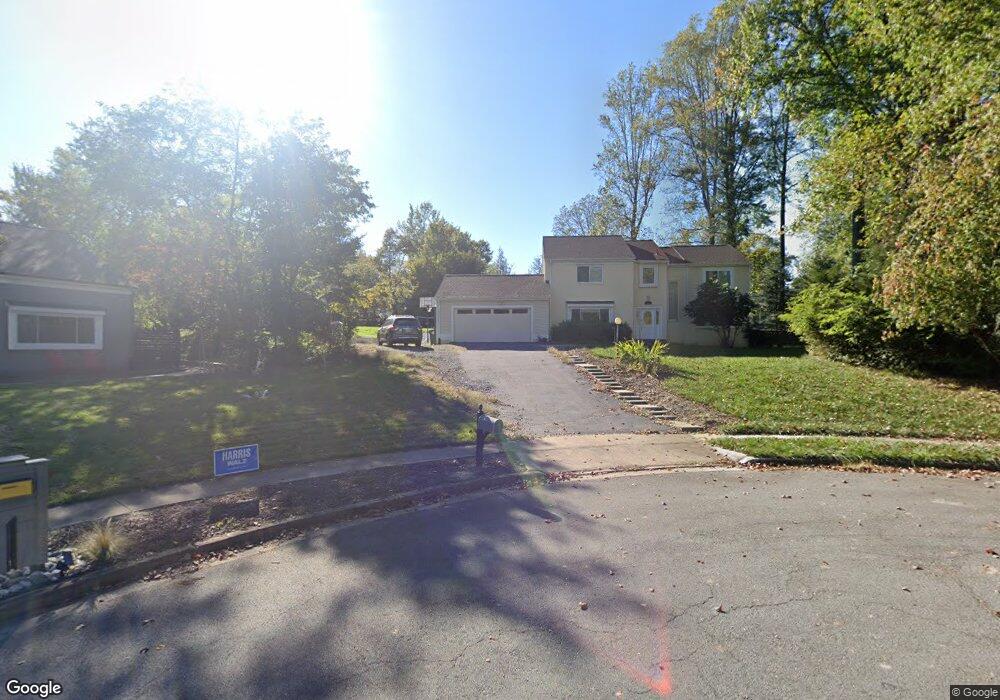 11811 Tree Fern Ct, Reston, VA 20191 - photo 1