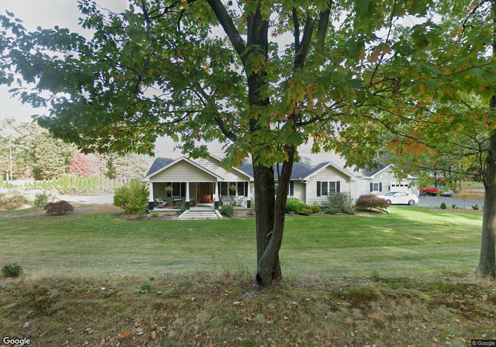 81 Phelps St, Easthampton, MA 01027 - photo 1