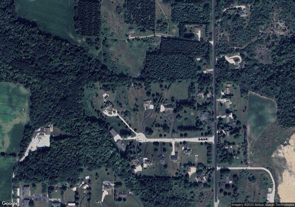 4526 Cindy Place Rd, West Bend, WI 53090 - photo 1