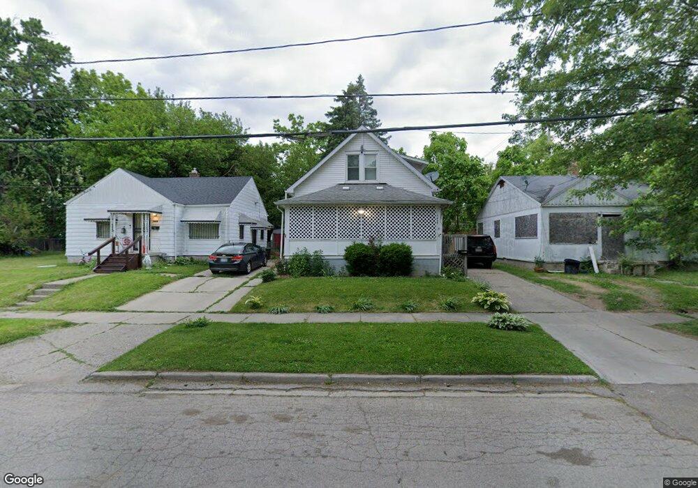 1653 Pennsylvania Ave, Flint, MI 48506 - photo 1