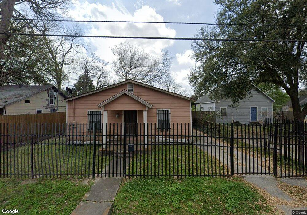 4508 Octavia St, Houston, TX 77026 - photo 1