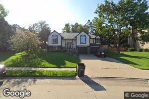 15723 Rolling Ridge Rd, Omaha, NE 68135
