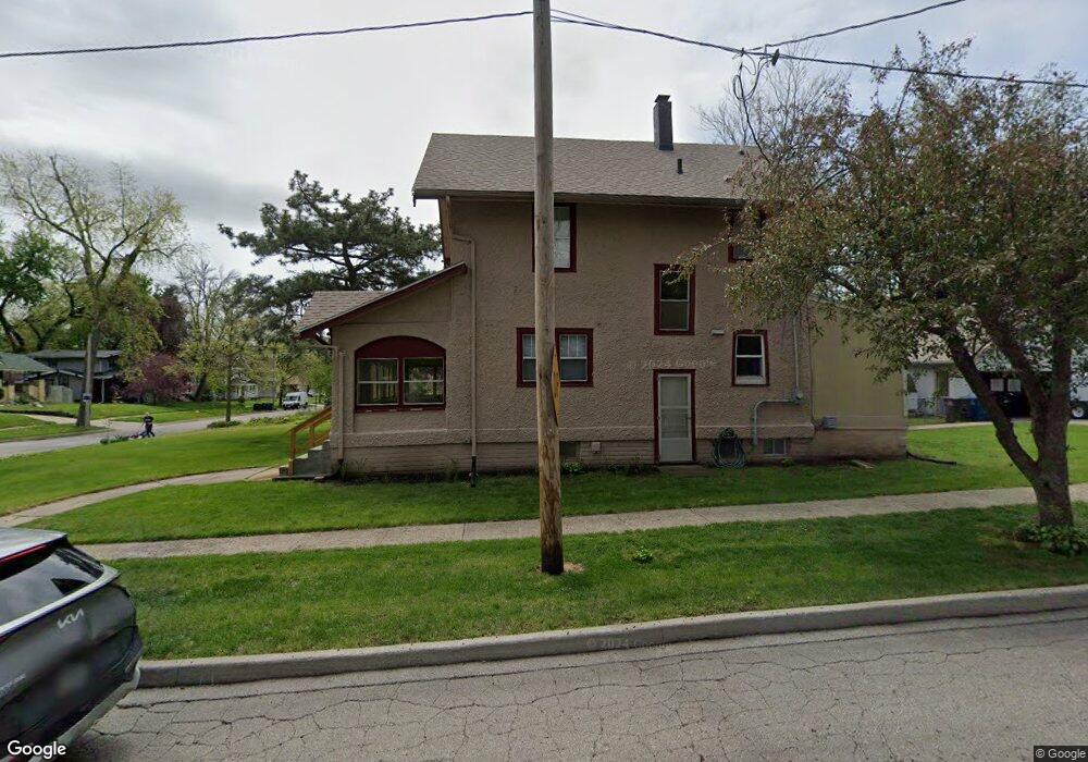 692 33rd St, Des Moines, IA 50312 - photo 1