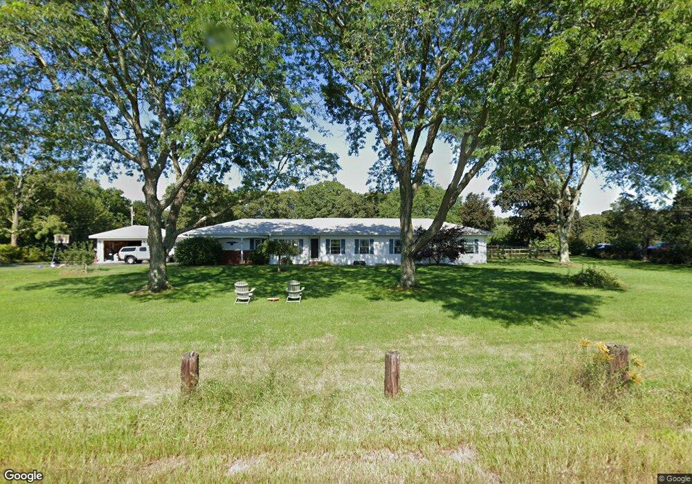 691 E Central St unit 1, Franklin, MA 02038 - photo 1