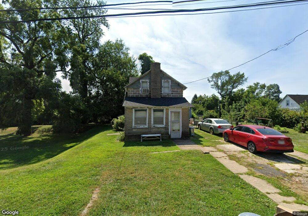 1 Hill Ct, Brookhaven, PA 19015 - photo 1