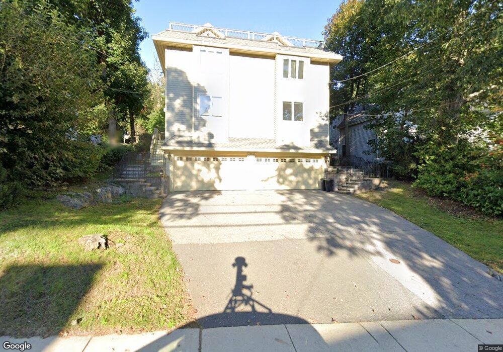 193 Forest St unit 195, Arlington, MA 02474 - photo 1