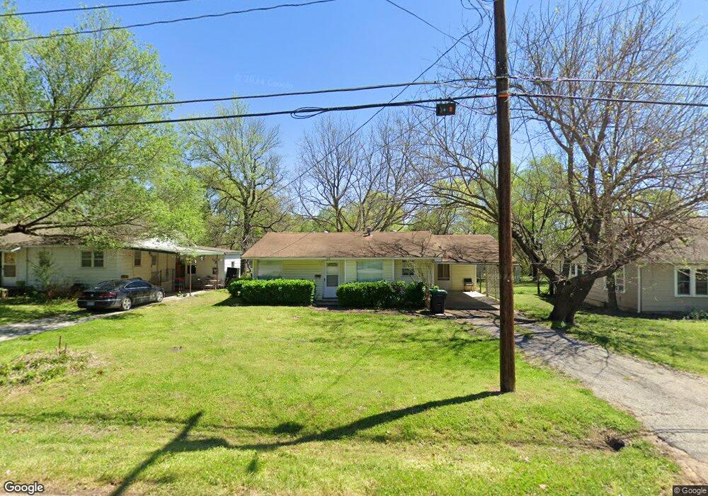 529 S Mission Ave, Tahlequah, OK 74464 - photo 1