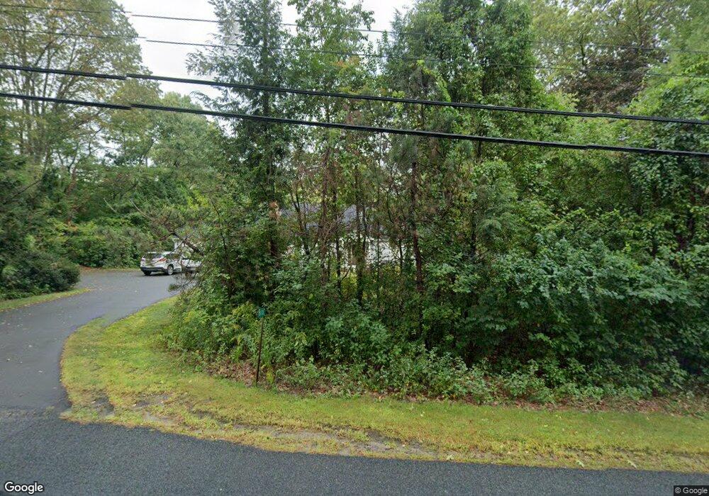 513 W Pelham Rd, Amherst, MA 01002 - photo 1