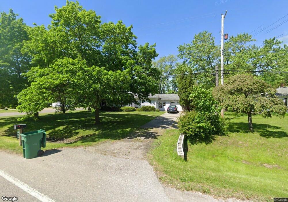 201 N Elms Rd, Flushing, MI 48433 - photo 1