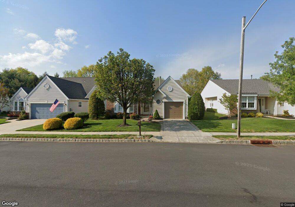 14 Pecan Ct, Mount Laurel, NJ 08054 - photo 1