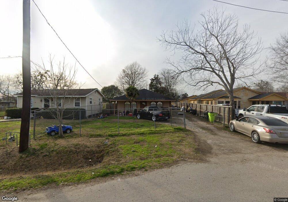 600 Elm St, Rosenberg, TX 77471 - photo 1