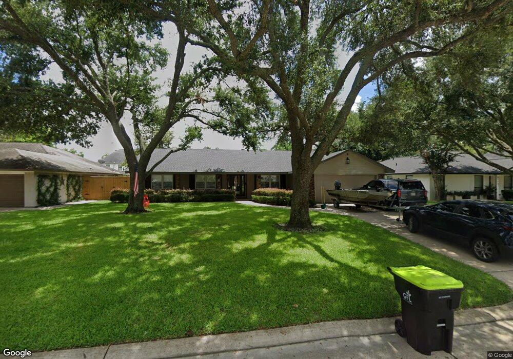 8709 Lanell Ln, Houston, TX 77055 - photo 1