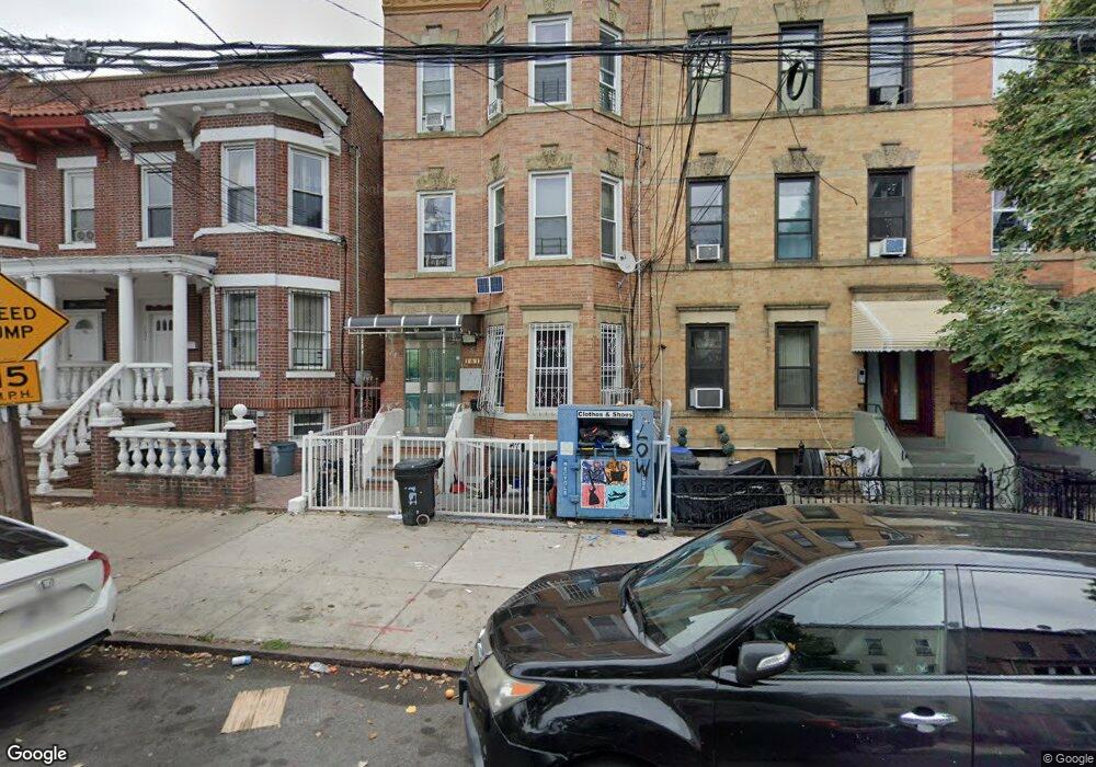 161 Chestnut St, Brooklyn, NY 11208 - photo 1