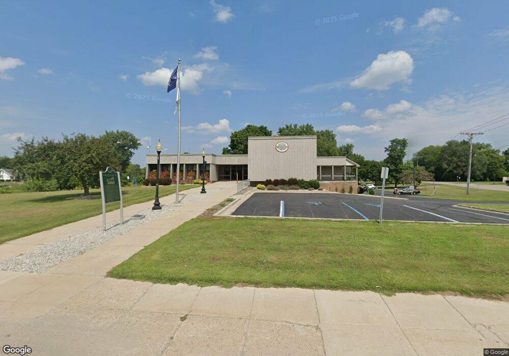 287 E Huron Ave, Vassar, MI 48768 - photo 1