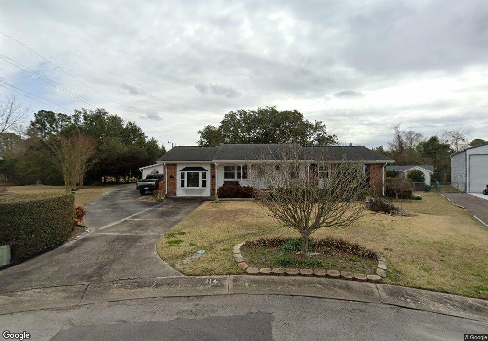 114 Valley Ct, Jacksonville, NC 28540 - photo 1