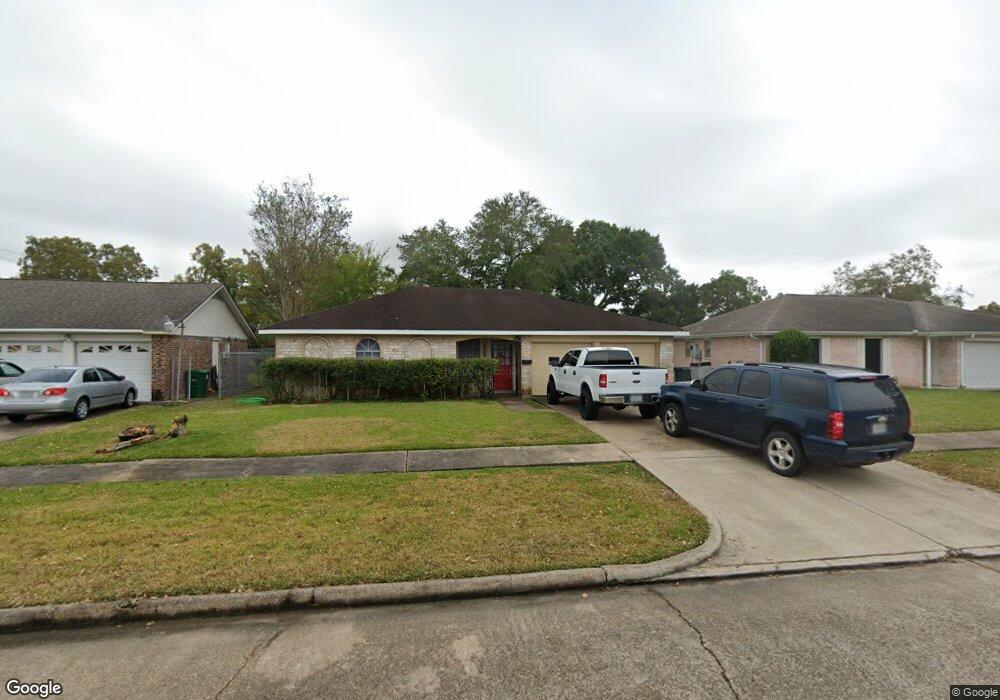 10618 Kirkhill Dr, Houston, TX 77089 - photo 1