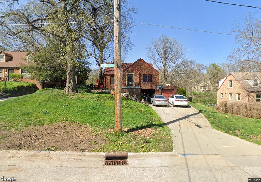 3701 Washington Ave, Des Moines, IA 50310 - photo 1
