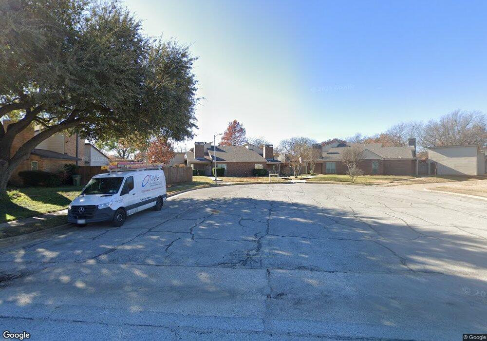 2718 Meadow Park Dr, Bedford, TX 76021 - photo 1