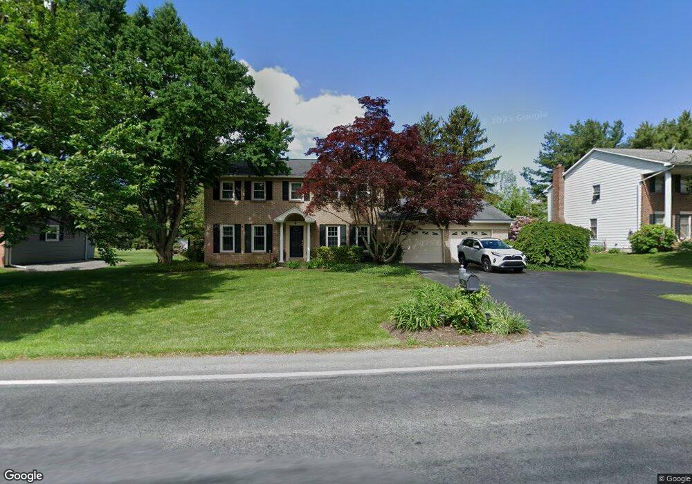 1390 S Krocks Rd, Allentown, PA 18106 - photo 1