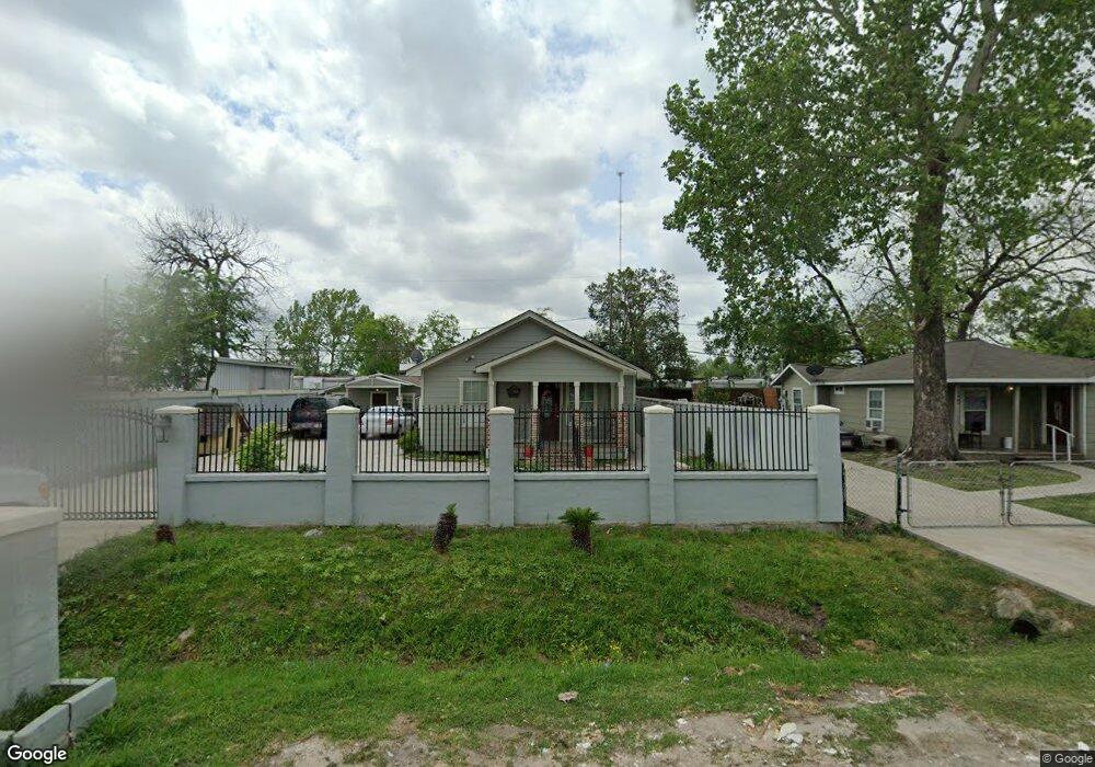 2706 Milwaukee St, Houston, TX 77026 - photo 1