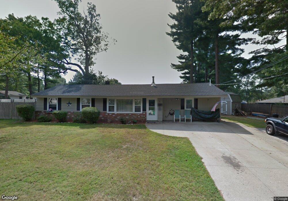 8 Sheila Dr, Bellingham, MA 02019 - photo 1