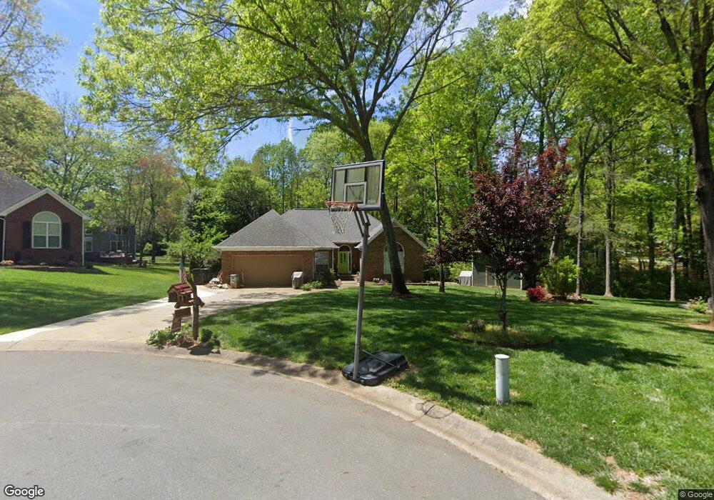 12505 Cedarford Ct, Huntersville, NC 28078 - photo 1