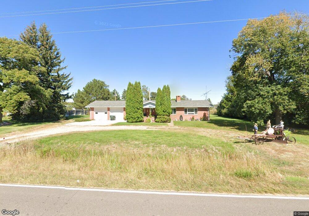 583 E Hall School Rd, North Platte, NE 69101 - photo 1