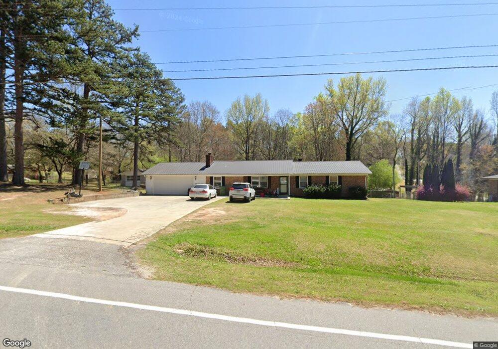 754 Pickett Post Rd, Walhalla, SC 29691 - photo 1