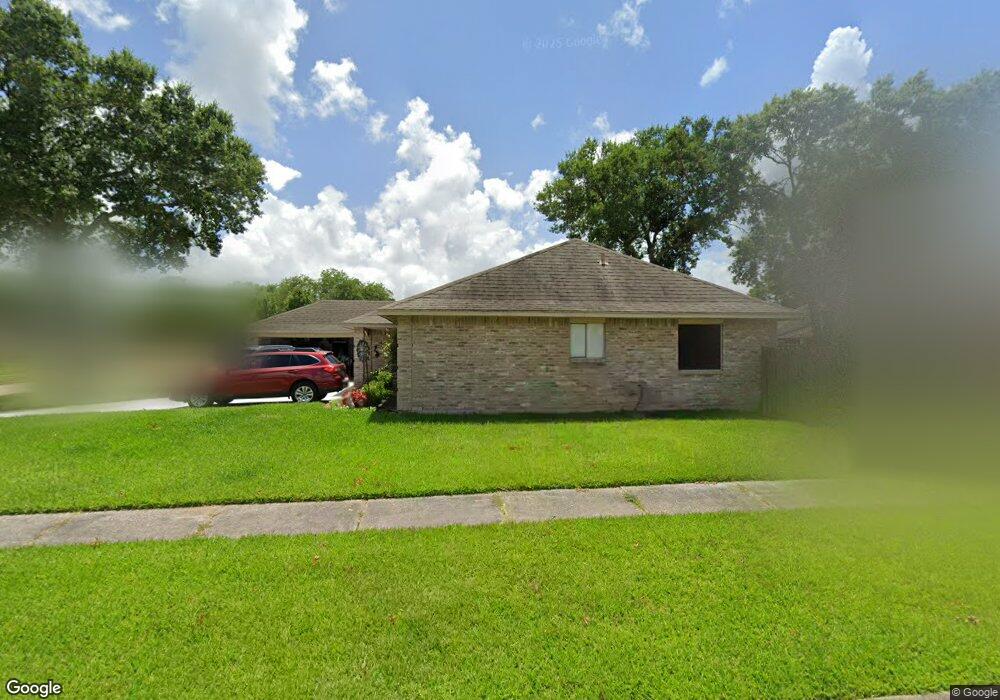 1201 W Castlewood Ave, Friendswood, TX 77546 - photo 1