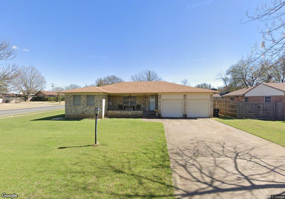 1201 Briarwood Dr, Cleburne, TX 76033 - photo 1