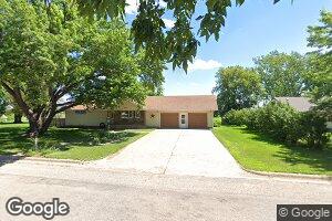 702 Prospect Ave S, Clear Lake, SD 57226