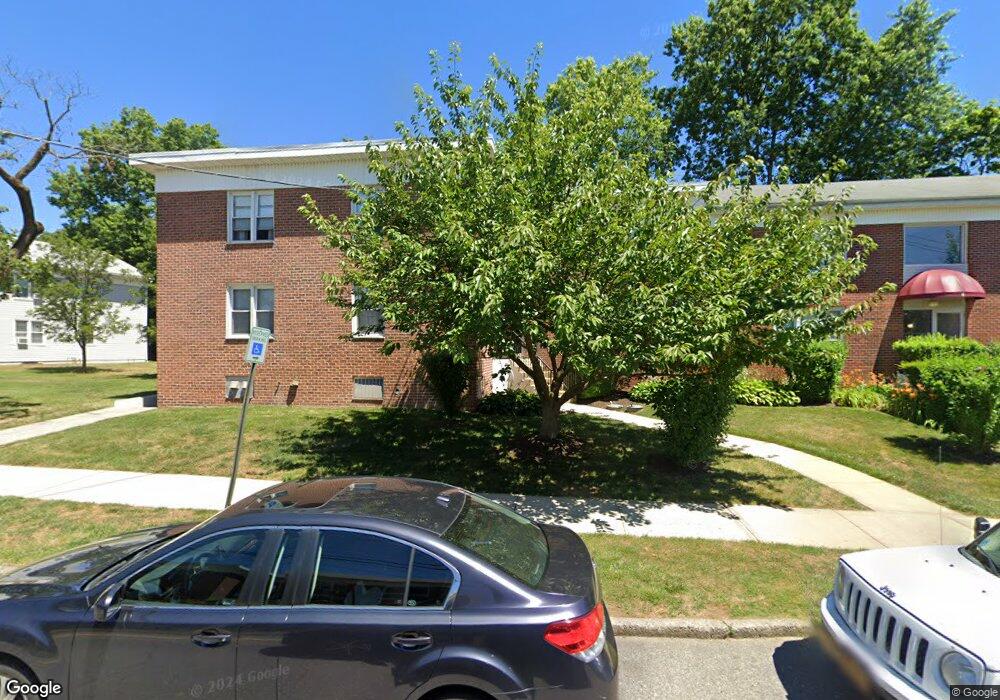 8 Wainwright Ave unit 2C, Yonkers, NY 10710 - photo 1