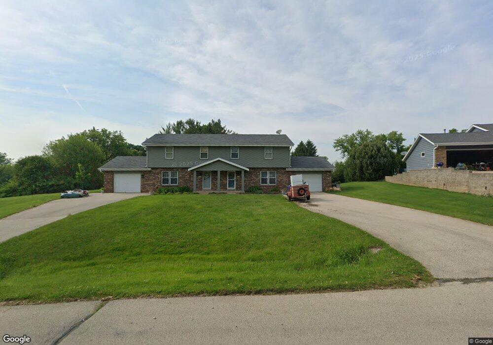 21700 Sierra Dr unit 10, Brookfield, WI 53045 - photo 1