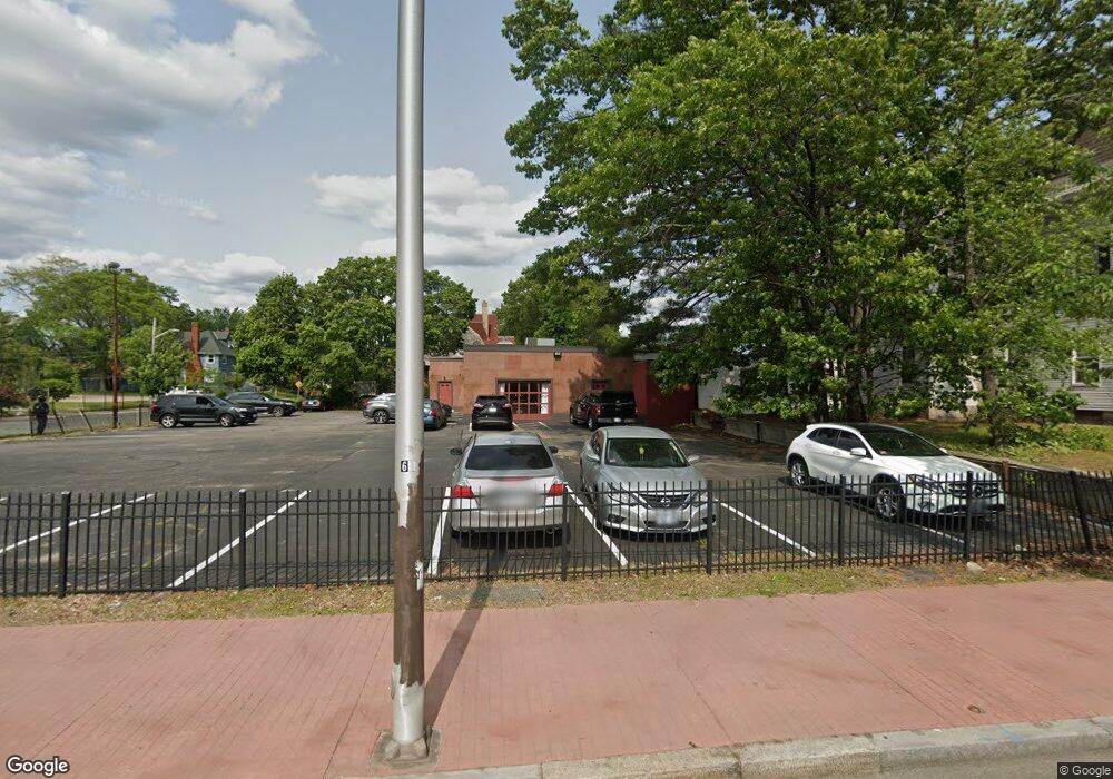 560 Elmwood Ave, Providence, RI 02907 - photo 1