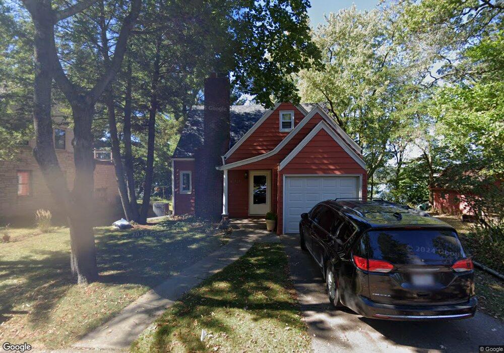 121 Shorewood Dr, Menomonie, WI 54751 - photo 1