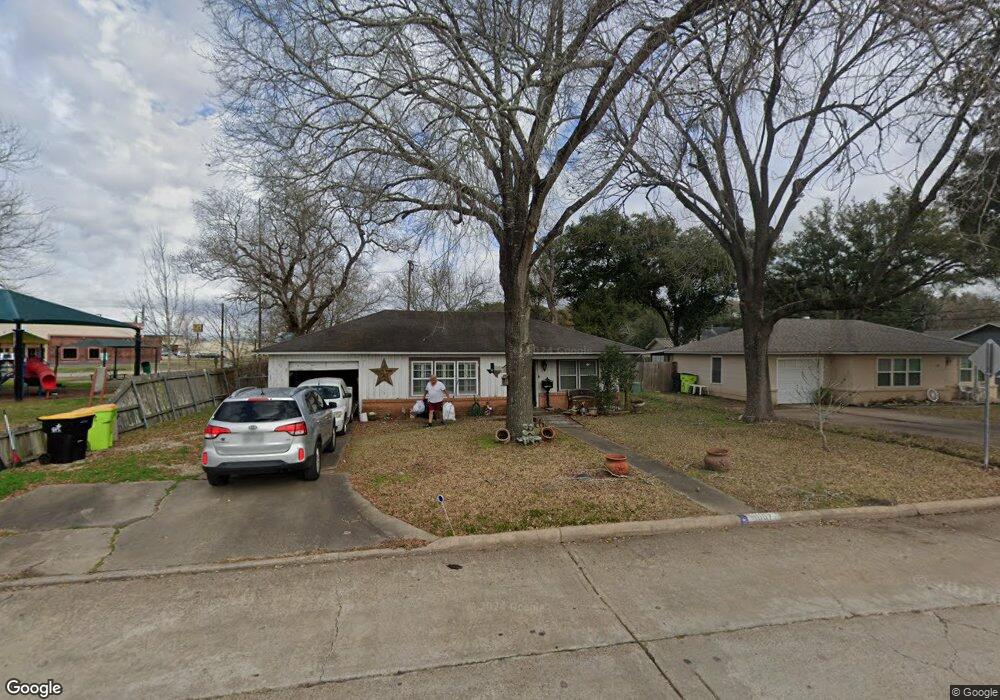 1007 Frances Dr, Rosenberg, TX 77471 - photo 1