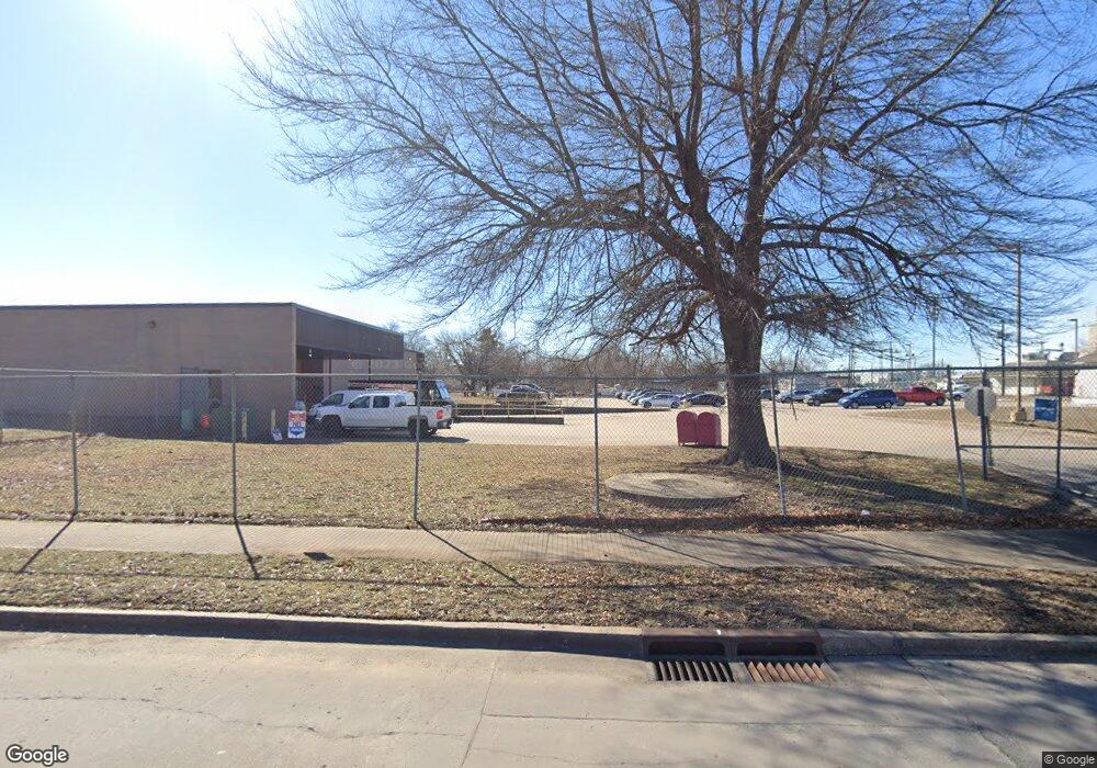 503 W 10th St, Claremore, OK 74017 - photo 1