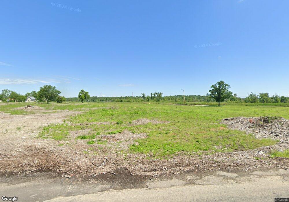 1604 4th St NW, Cedar Rapids, IA 52405 - photo 1