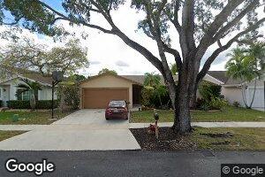10130 SW 16th Place, Davie, FL 33324