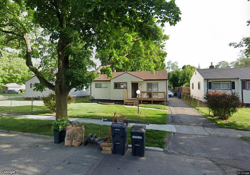 642 W Alma Ave, Flint, MI 48505 - photo 1