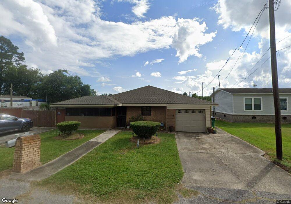 224 Carol St, Thibodaux, LA 70301 - photo 1