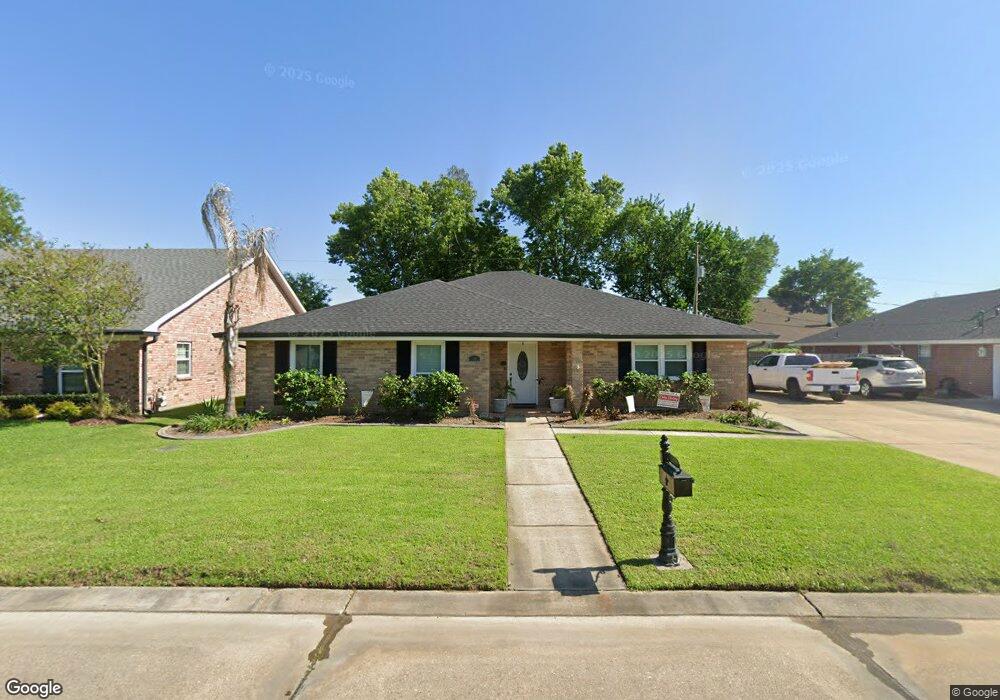 10 Myrtle Hill Dr, Destrehan, LA 70047 - photo 1