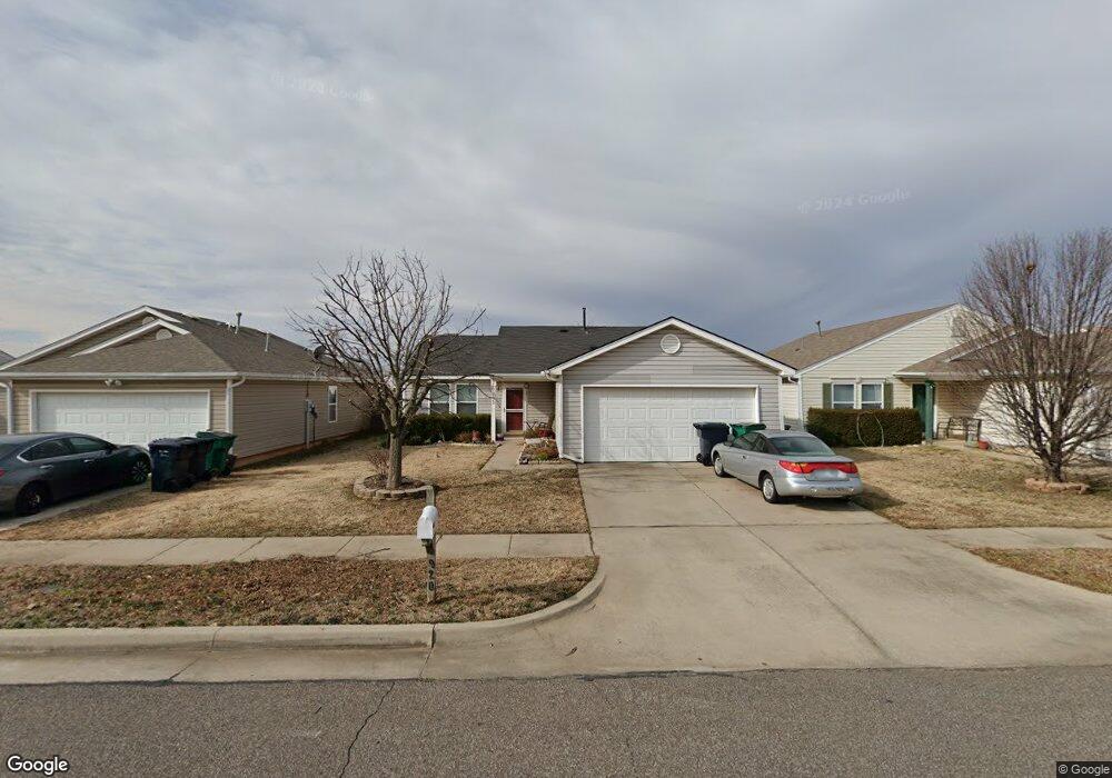 9201 Snowberry Dr, Oklahoma City, OK 73165 - photo 1