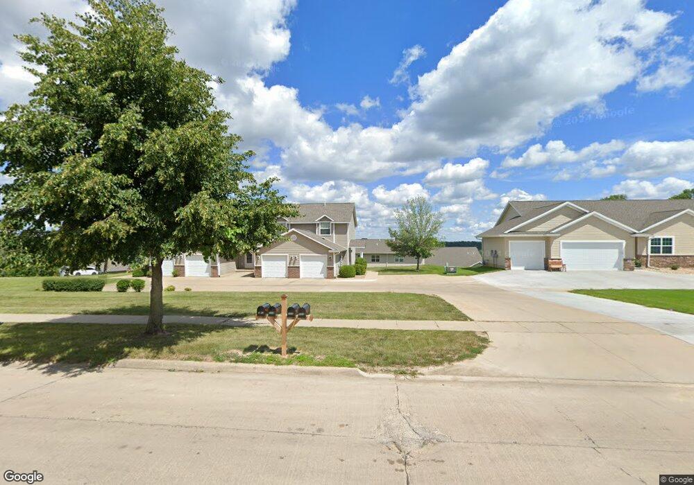1608 34th St SE, Cedar Rapids, IA 52403 - photo 1