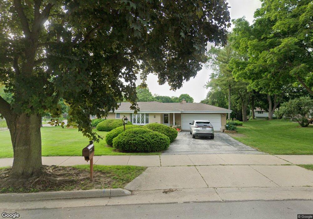 1970 Rambling Rose Rd, Waukesha, WI 53186 - photo 1