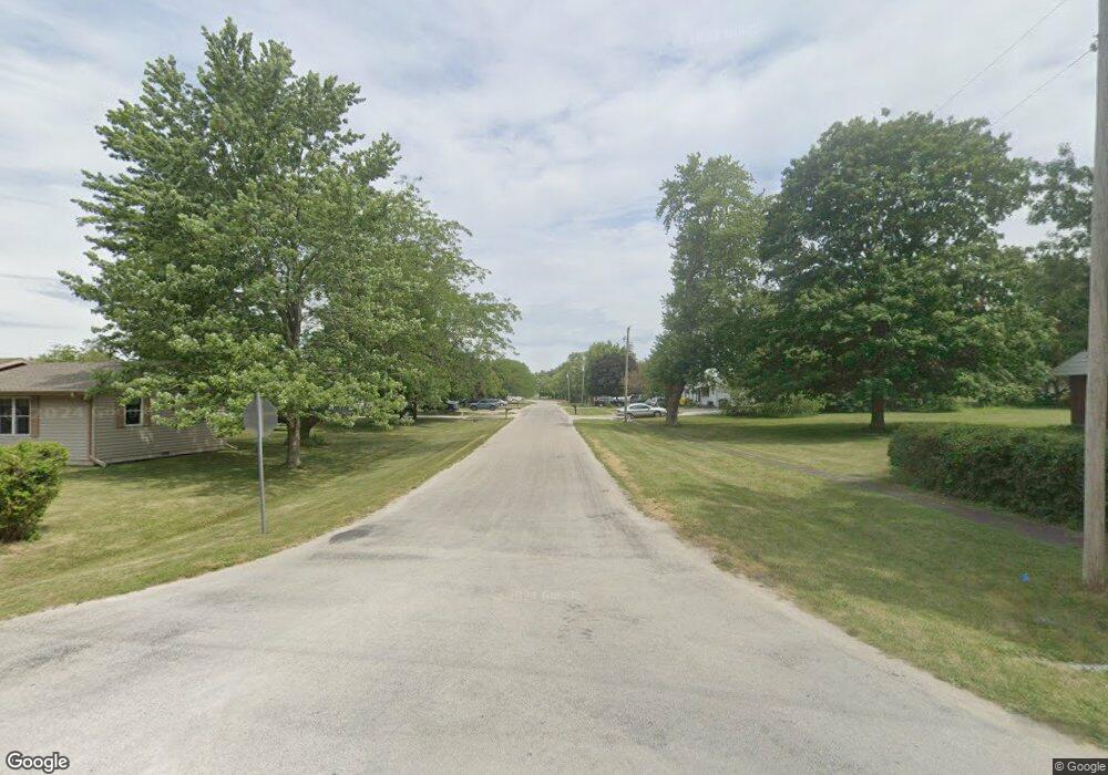 200 N 4th St, Danforth, IL 60930 - photo 1