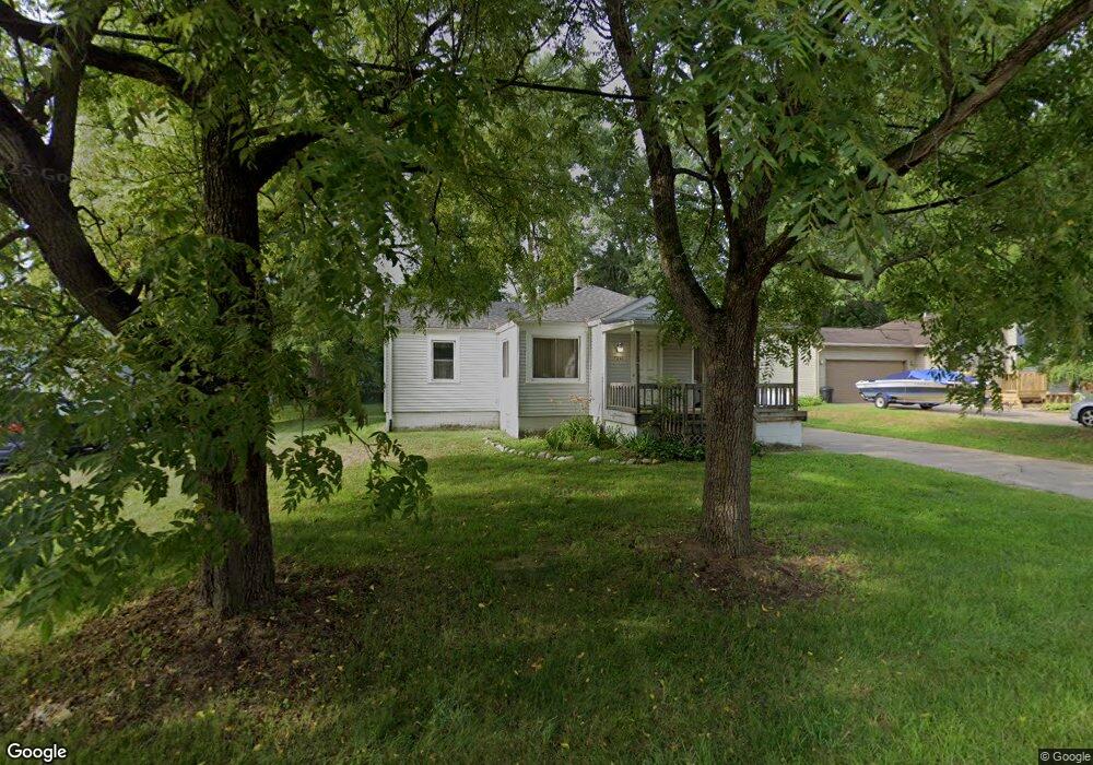 7041 Lanore St, Waterford, MI 48327 - photo 1