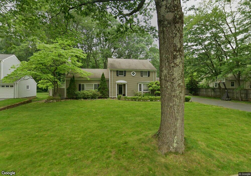 112 Westwood Rd, Fairfield, CT 06825 - photo 1