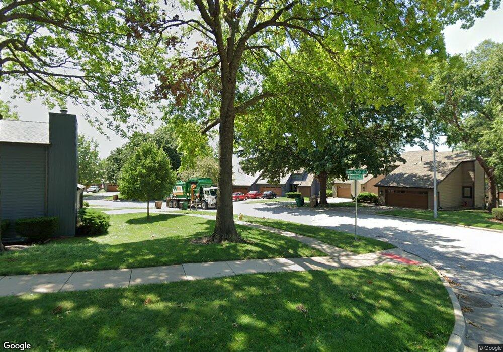 4936 W Park Dr unit E2, West Des Moines, IA 50266 - photo 1